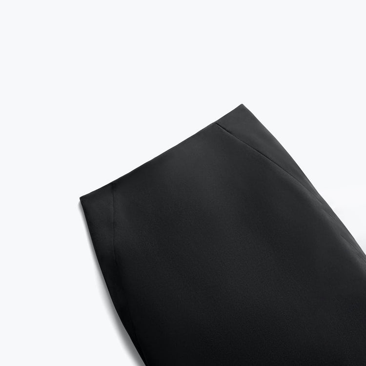 Women's Kinetic Pencil Skirt - Black
