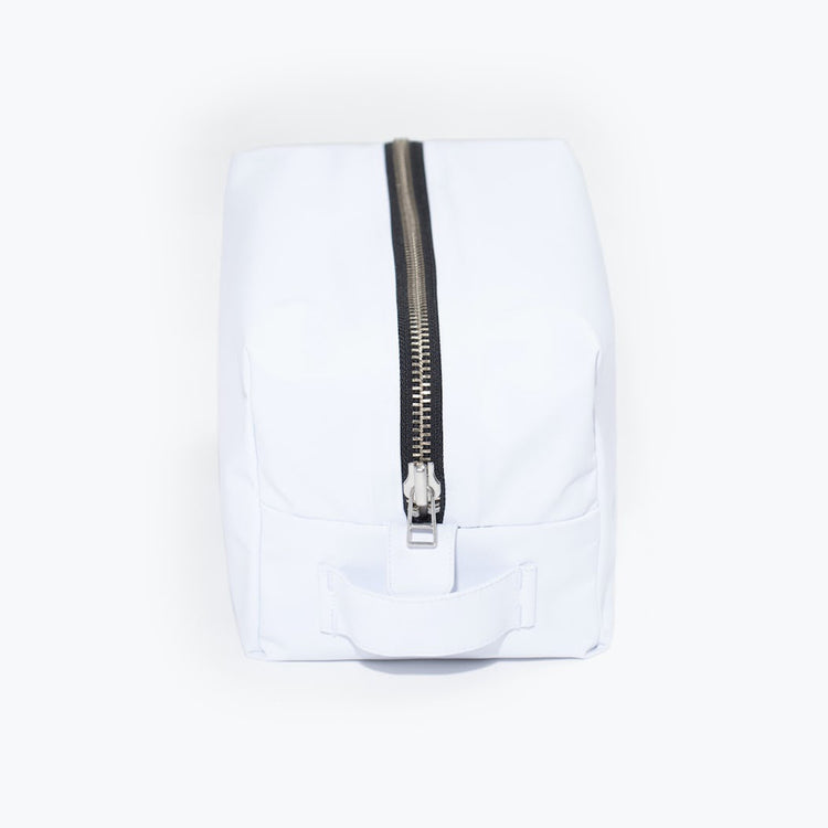 Doppler Essentials Travel Kit - White (Black Zipper)