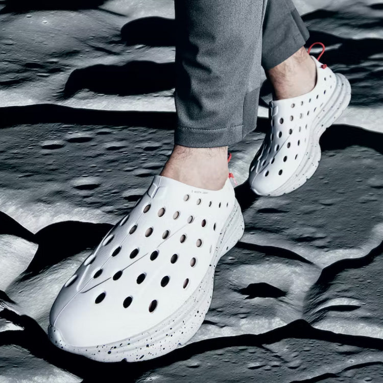 Kane x Ministry of Supply Revive Active Recovery Shoe - White/Lunar Rock Speckle